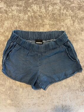 Monrow Navy Blue Elastic-Waist Denim Shorts